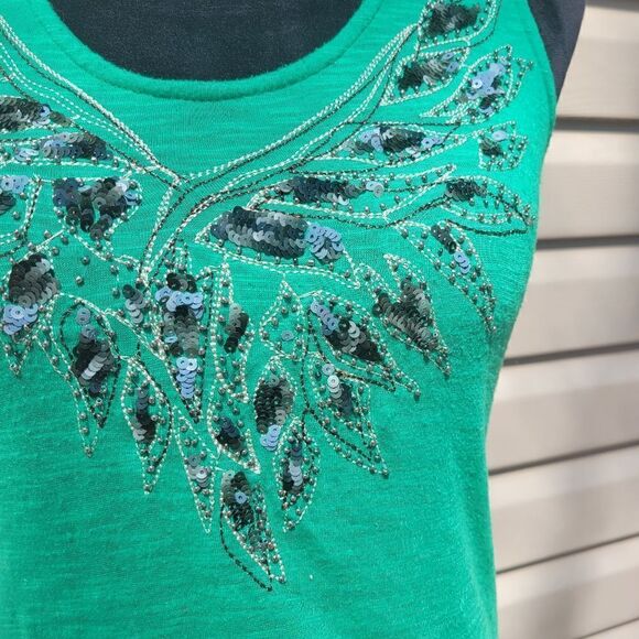 Miss Me Green Scoop Neck Sleeveless Sequin Stripe Casual Tank Top Size Small - Picture 8 of 15